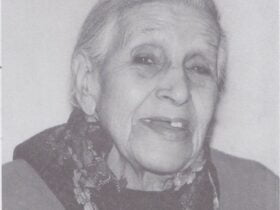 Fatma-Zohra, danseuse et chanteuse.jpg